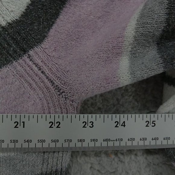 Tahari Sweater Womens Large Pink White Gray Multi Striped V Neck Pullover Knit - Picture 10 of 11